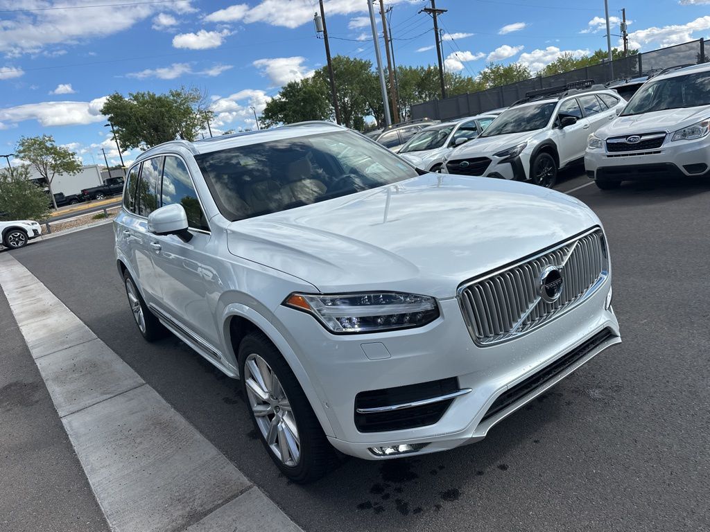 2017 Volvo XC90 T6 Inscription photo 2