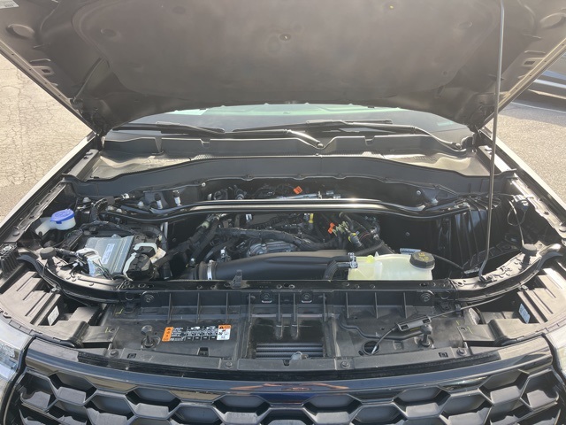 2025 Ford Explorer ST-Line photo 29