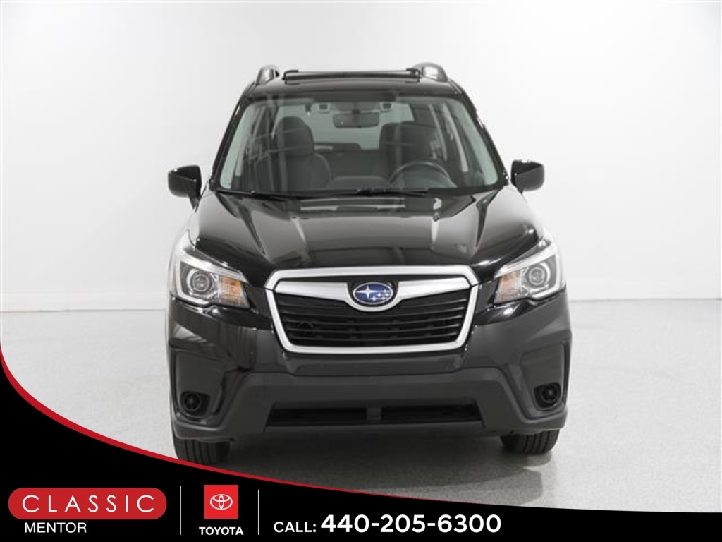 2020 Subaru Forester Premium photo 2