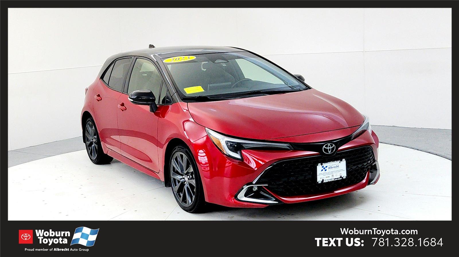 2023 Toyota Corolla Hatchback XSE's photo