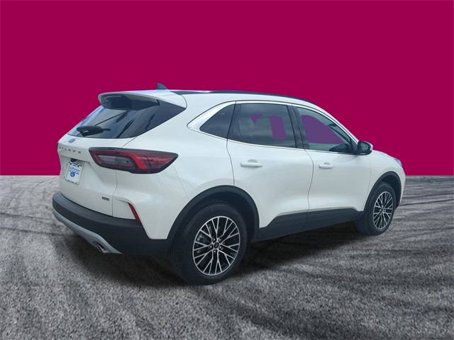 2025 Ford Escape Plug-In Hybrid photo 4