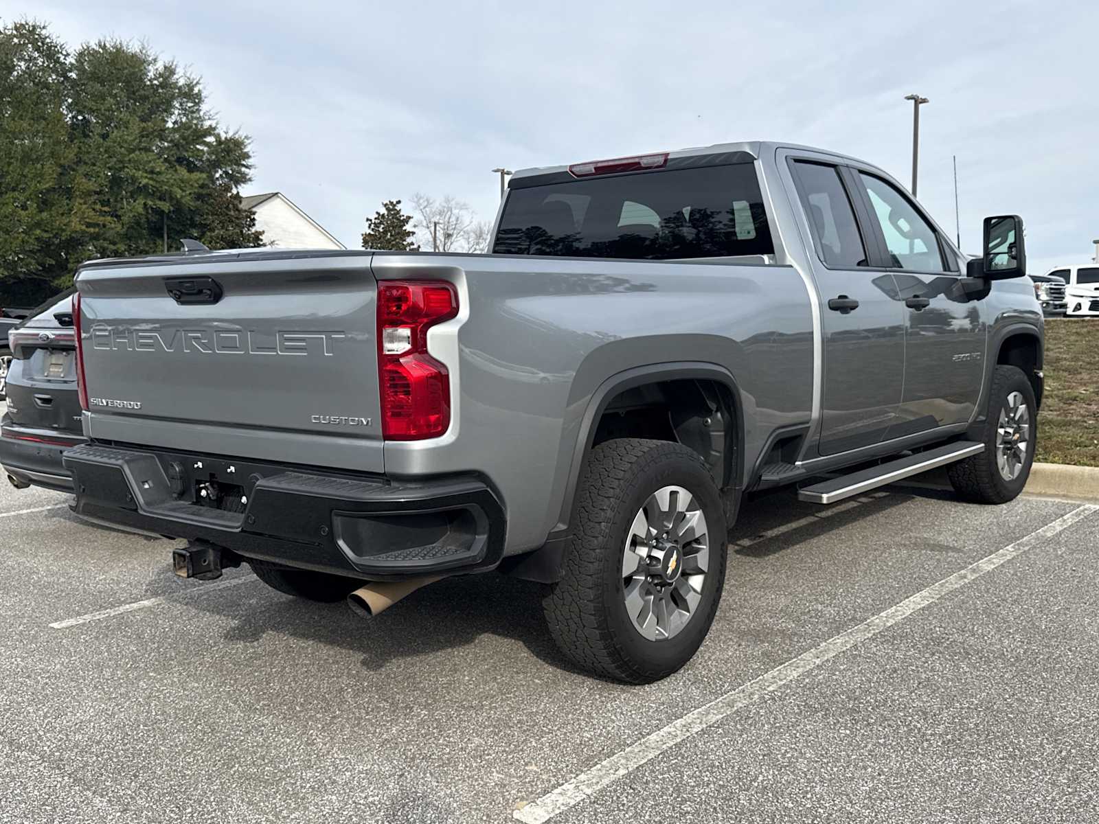 2025 Chevrolet Silverado 2500HD Custom photo 2