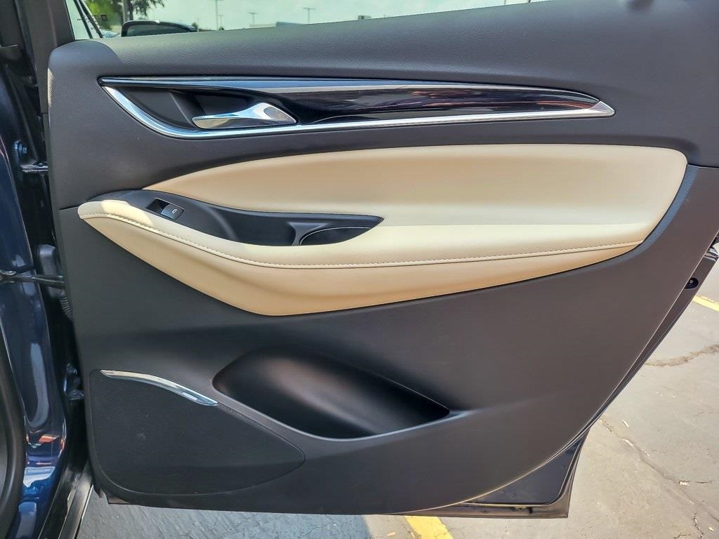 2023 Buick Enclave Essence photo 19