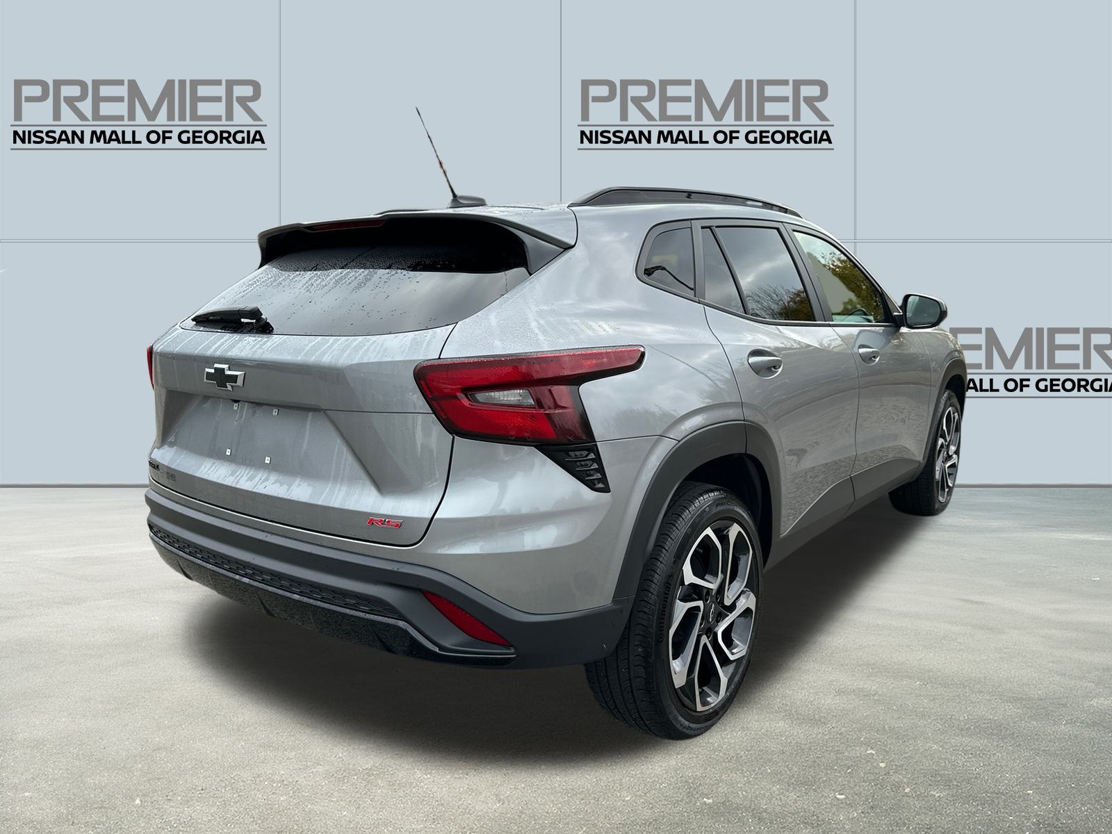 2024 Chevrolet Trax photo 3