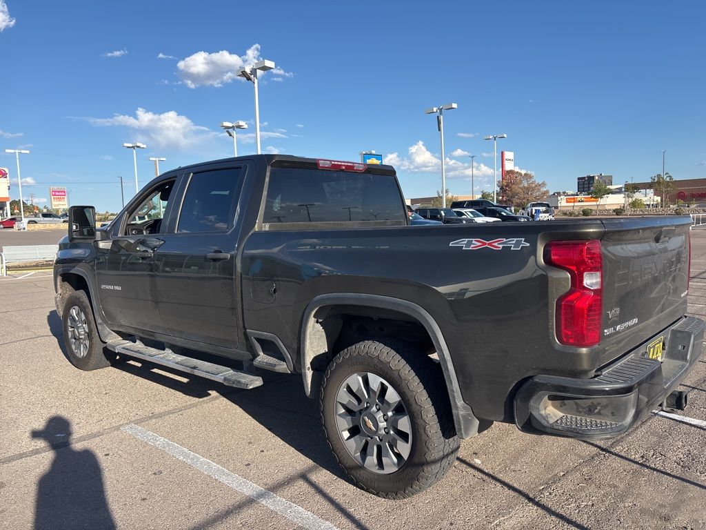 2023 Chevrolet Silverado 2500HD Custom photo 13
