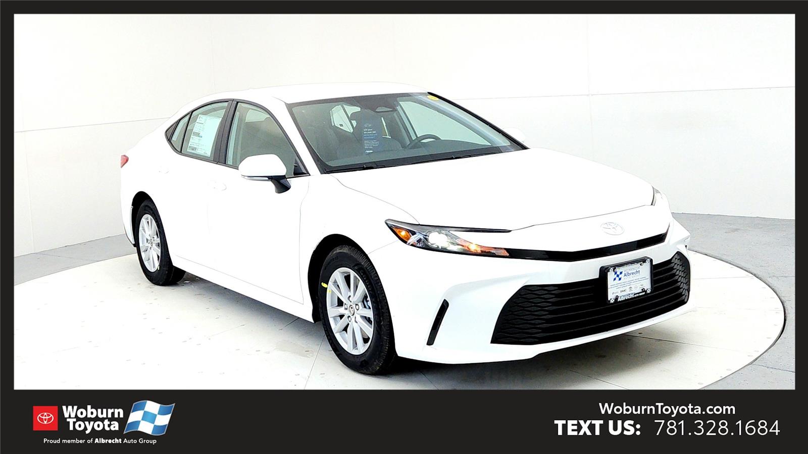 2026 Toyota Camry LE's photo