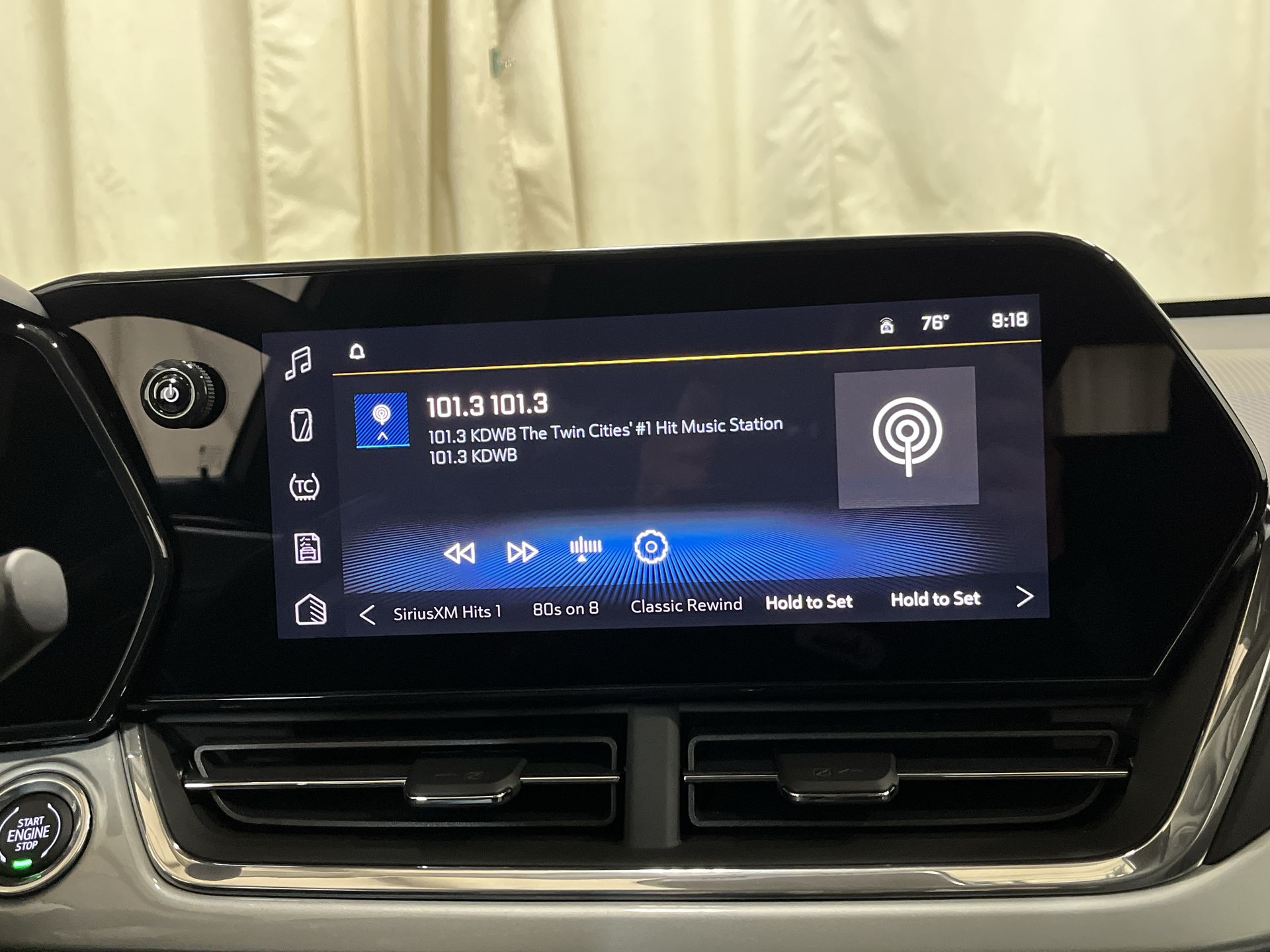 2025 Chevrolet Trax LT photo 5