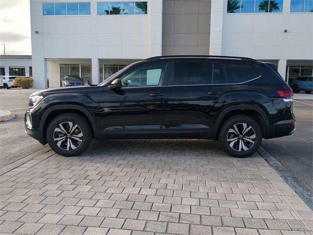 2026 Volkswagen Atlas SE photo 5