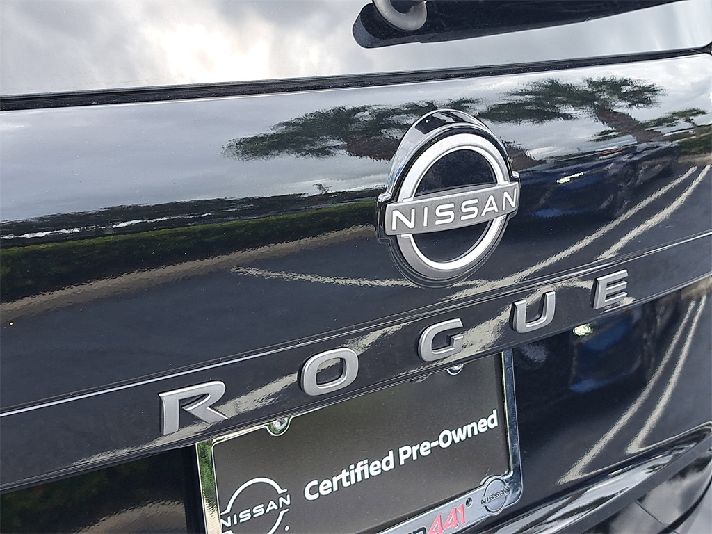 2025 Nissan Rogue S photo 9