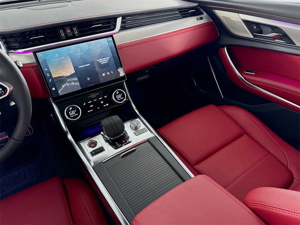 New 2024 Black Jaguar R-Dynamic SE image 24