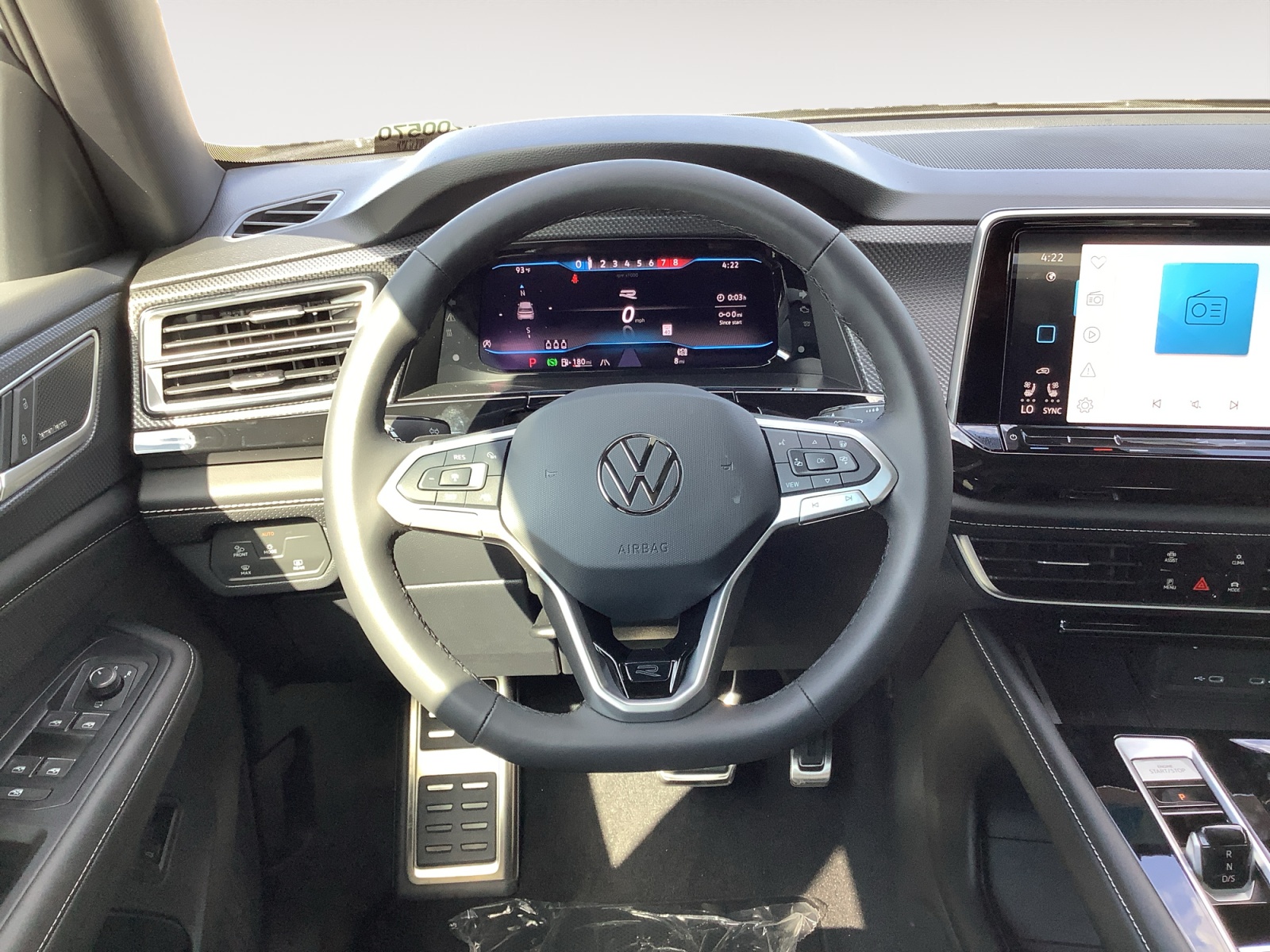 2026 Volkswagen Atlas Cross Sport SEL Premium R-Line photo 13