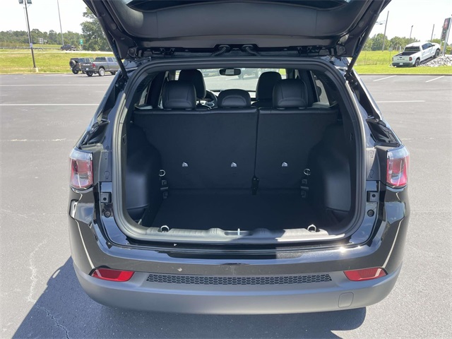 2025 Jeep Compass Latitude photo 10