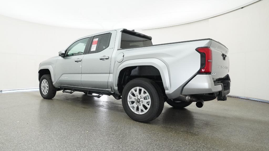 2025 Toyota Tacoma SR5 4x4 Double Cab photo 14