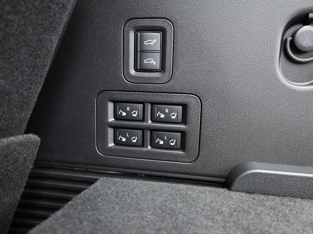 2026 Infiniti QX80 photo 19