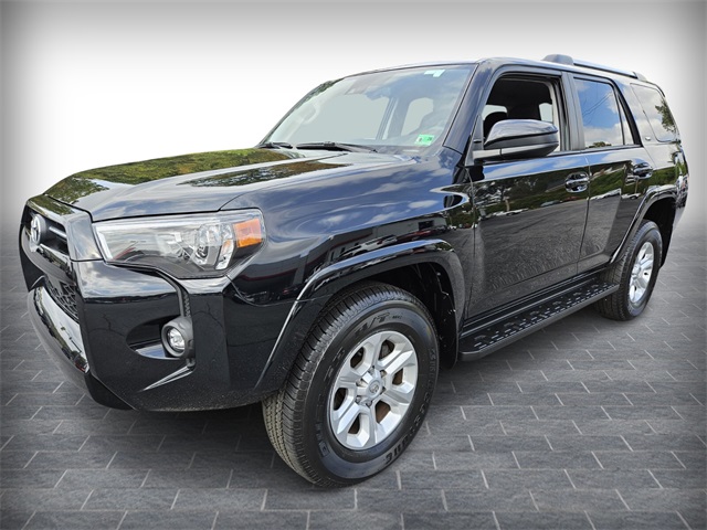 2024 Toyota 4Runner SR5 photo 3