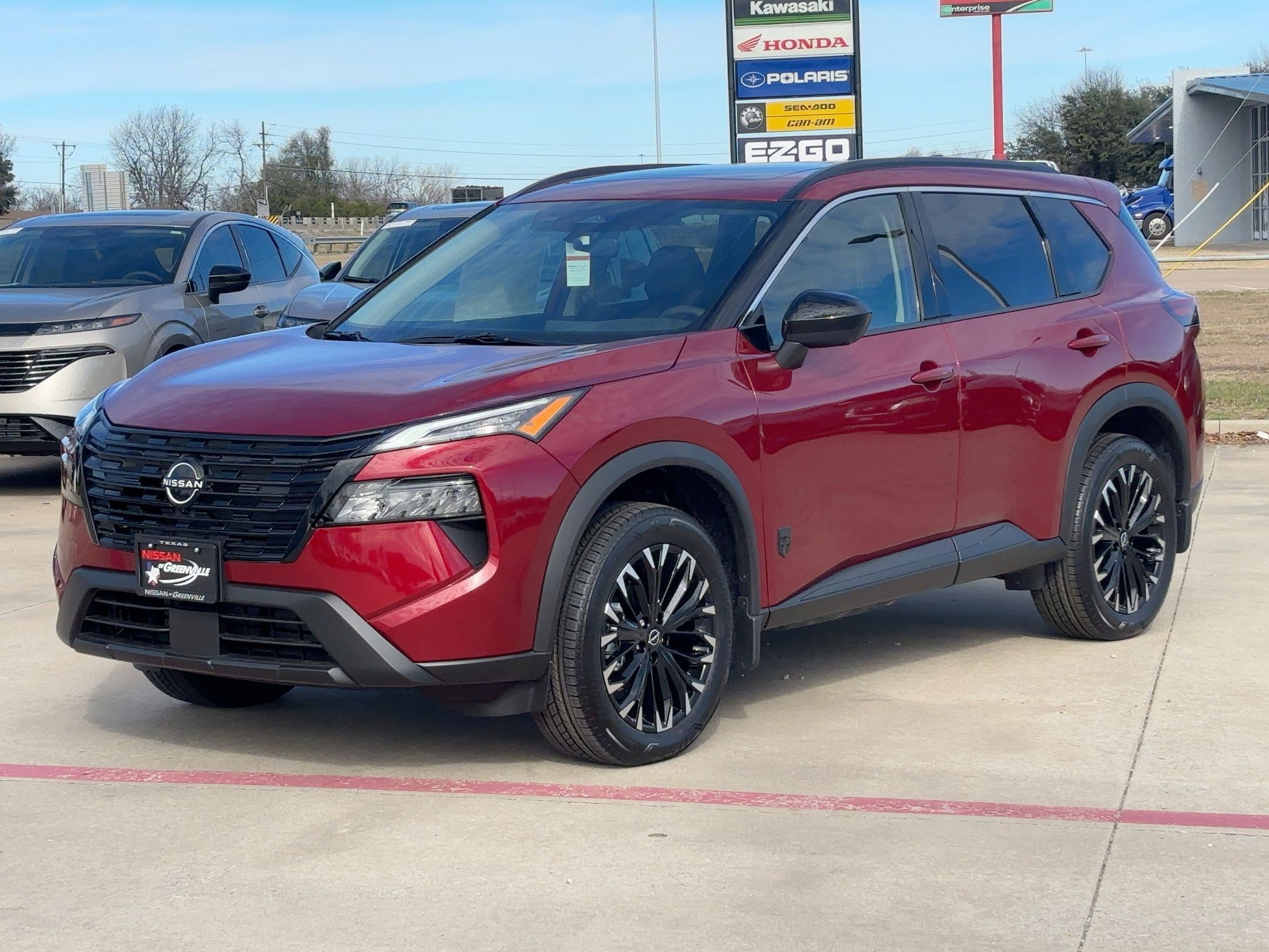 2026 Nissan Rogue Dark Armor's photo