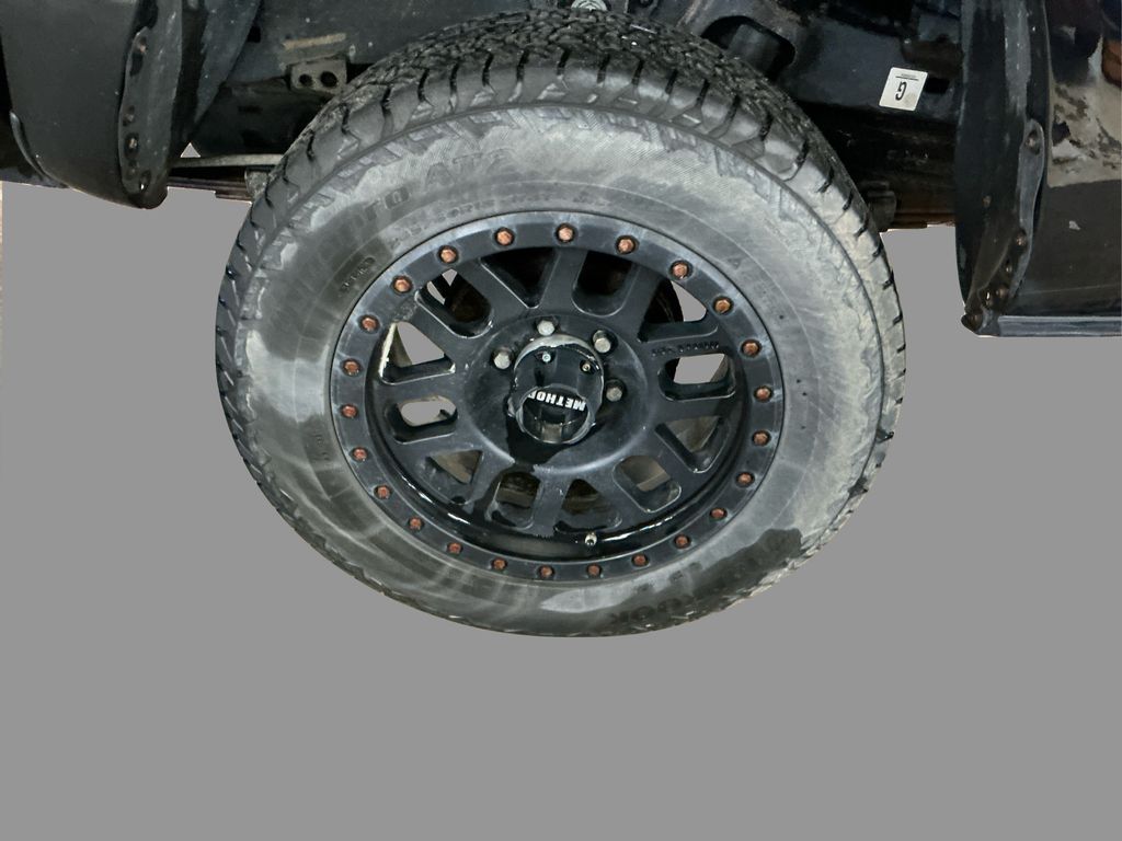2018 Toyota Tacoma SR photo 16
