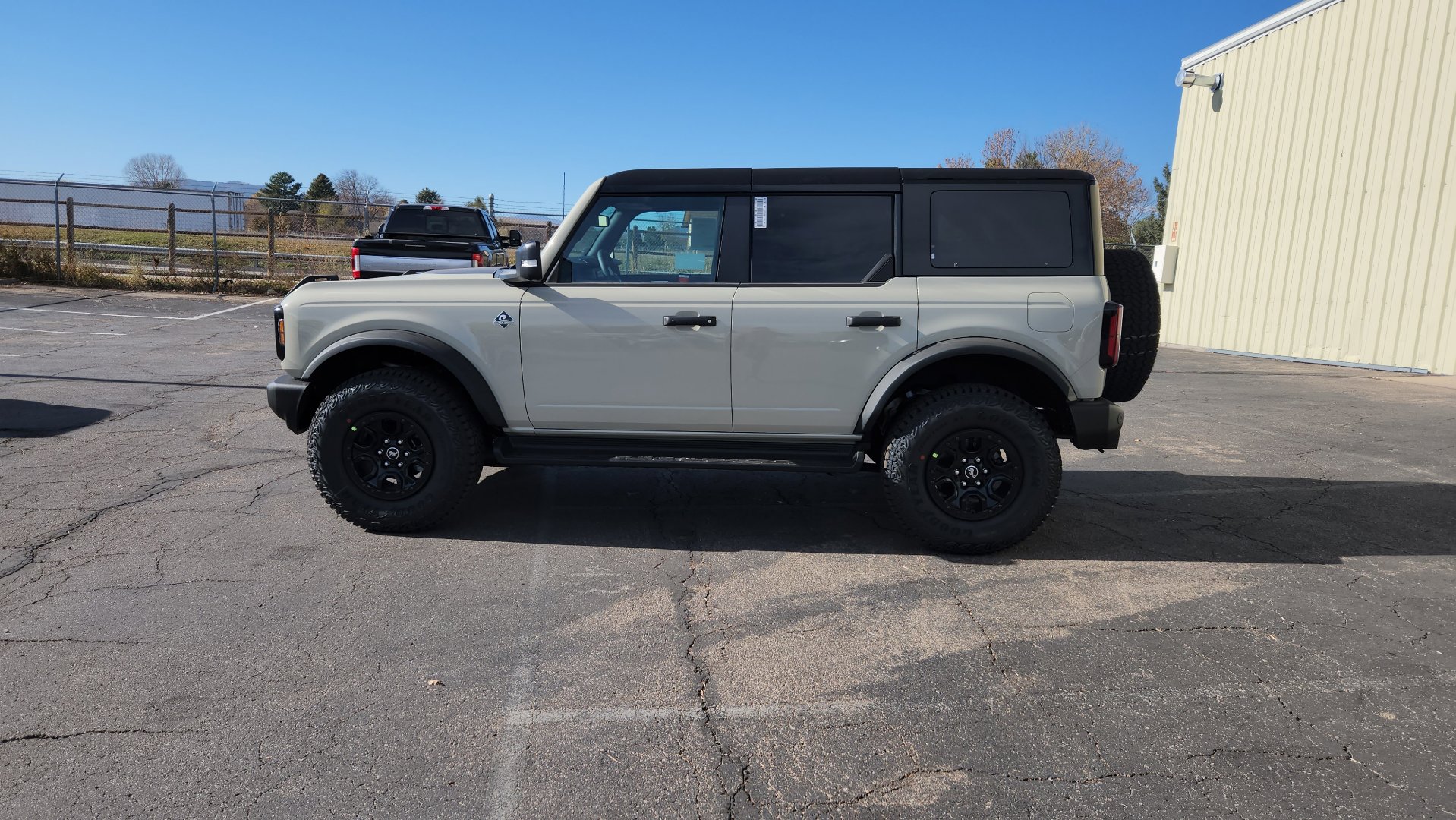 2025 Ford Bronco Outer Banks photo 4