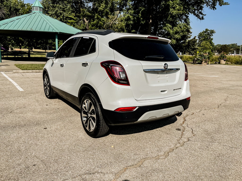 2019 Buick Encore Essence photo 2