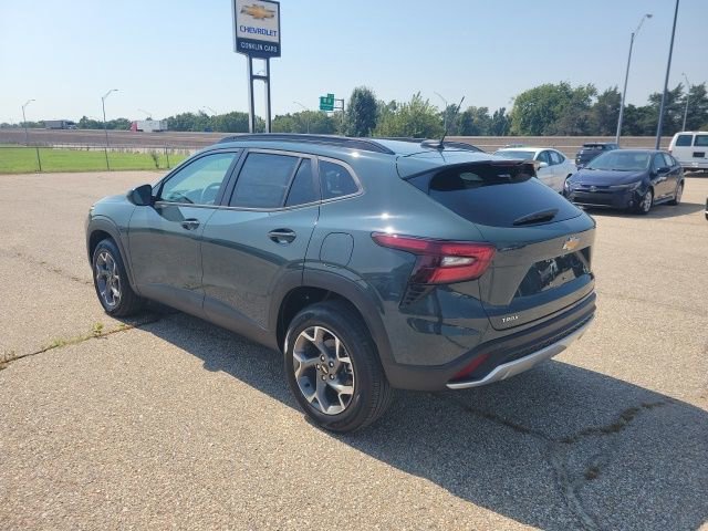 2026 Chevrolet Trax LT photo 17