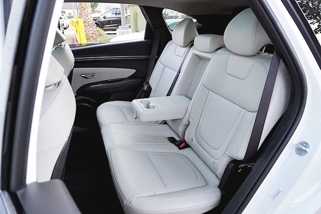 Used 2022 White Hyundai Limited image 18