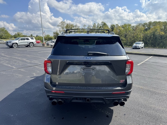 2020 Ford Explorer ST photo 4