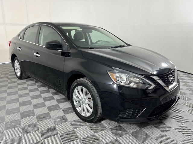 2019 Nissan Sentra S's photo