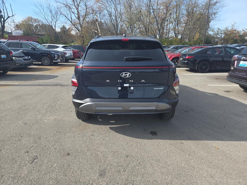 2026 Hyundai Kona SEL photo 4