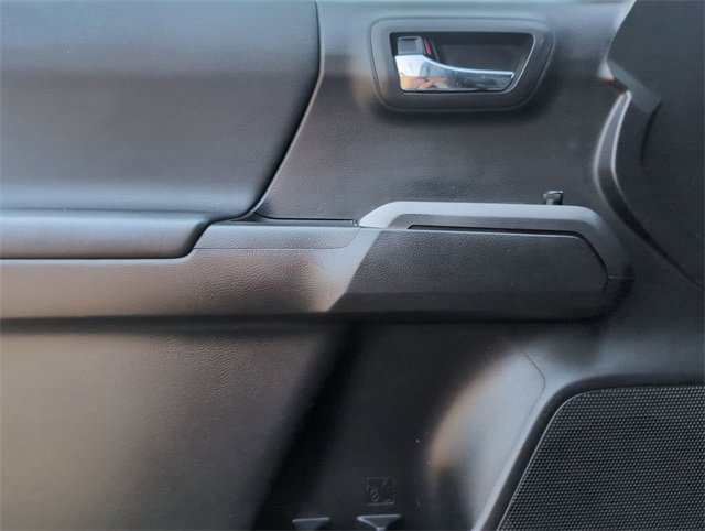 2020 Toyota Tacoma TRD Off-Road photo 11