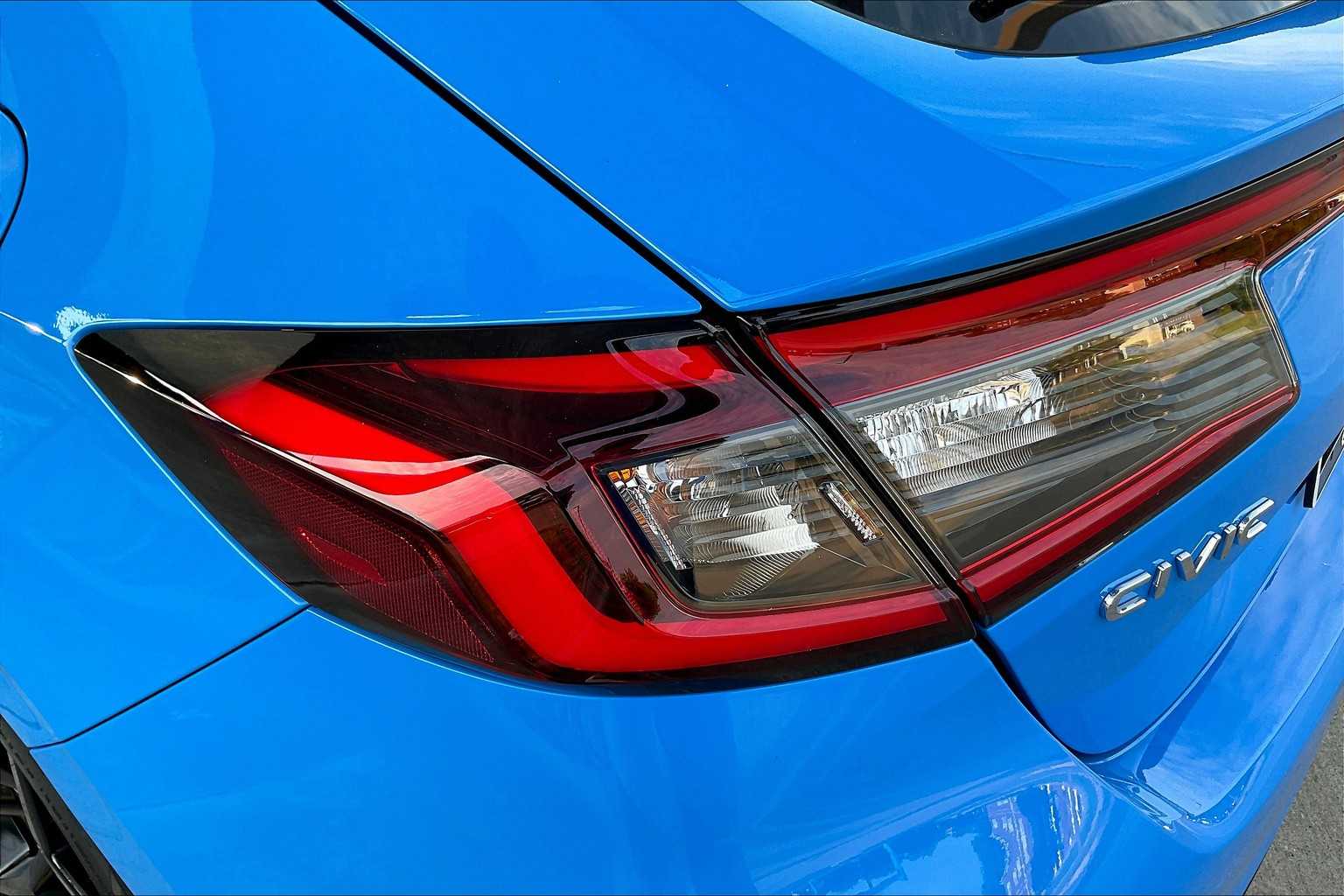 2025 Honda Civic Hatchback Sport photo 27