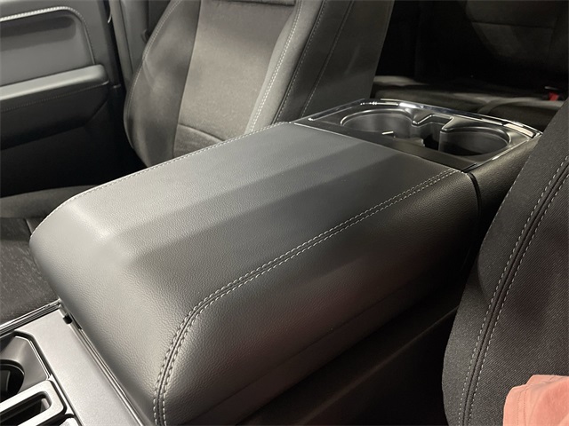 2025 Ford F-150 XLT photo 24