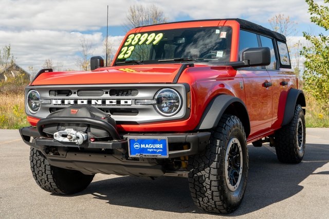 2023 Ford Bronco Big Bend photo 2