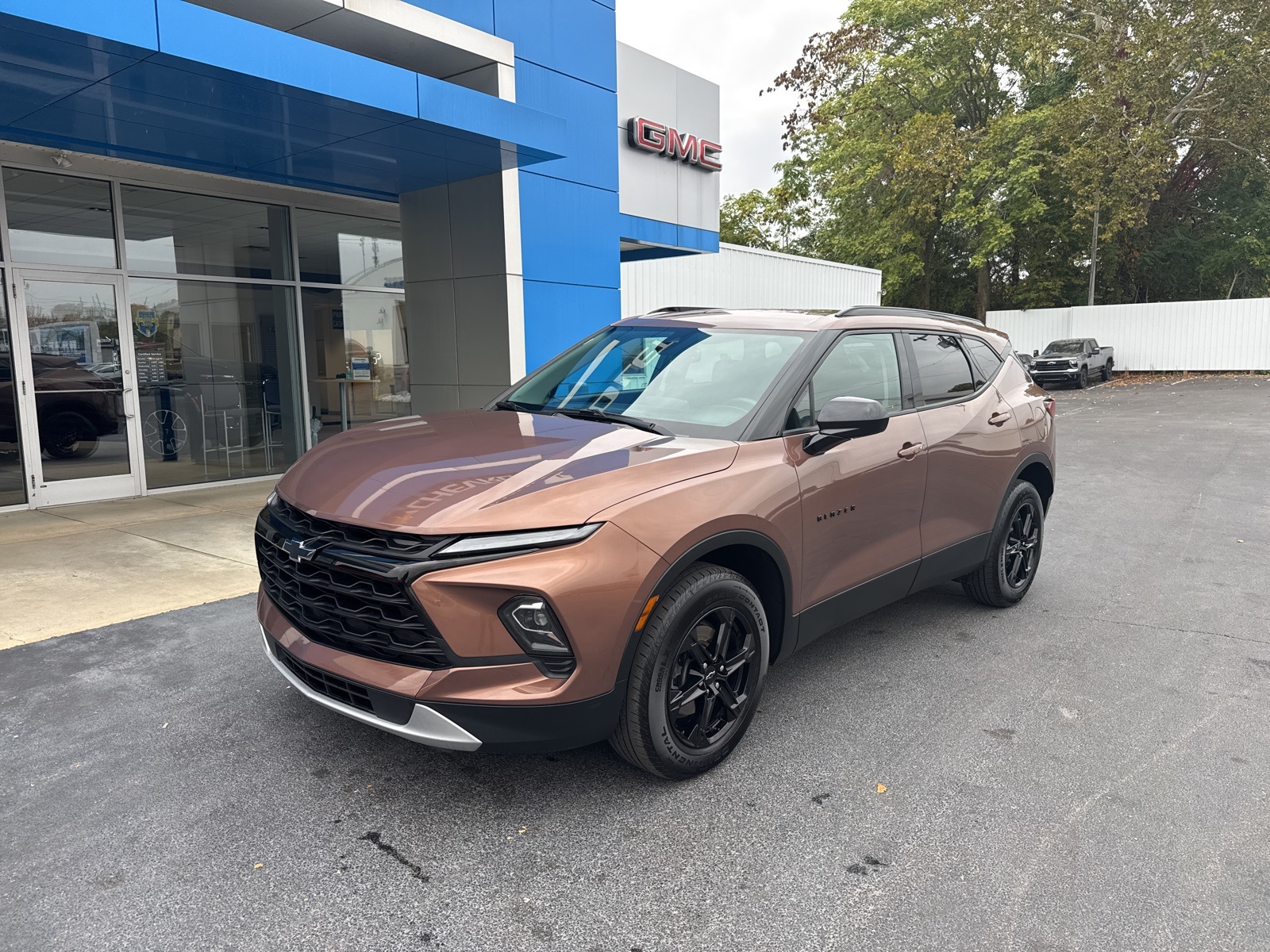 2024 Chevrolet Blazer 2LT photo 2