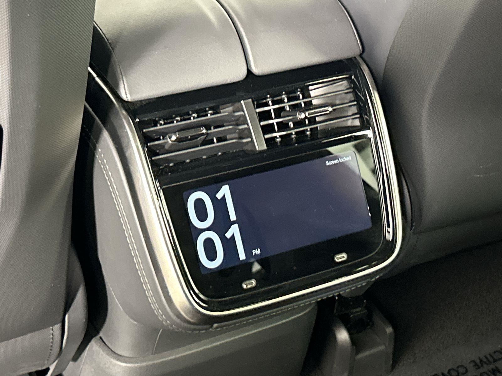2025 Rivian R1S Adventure photo 26