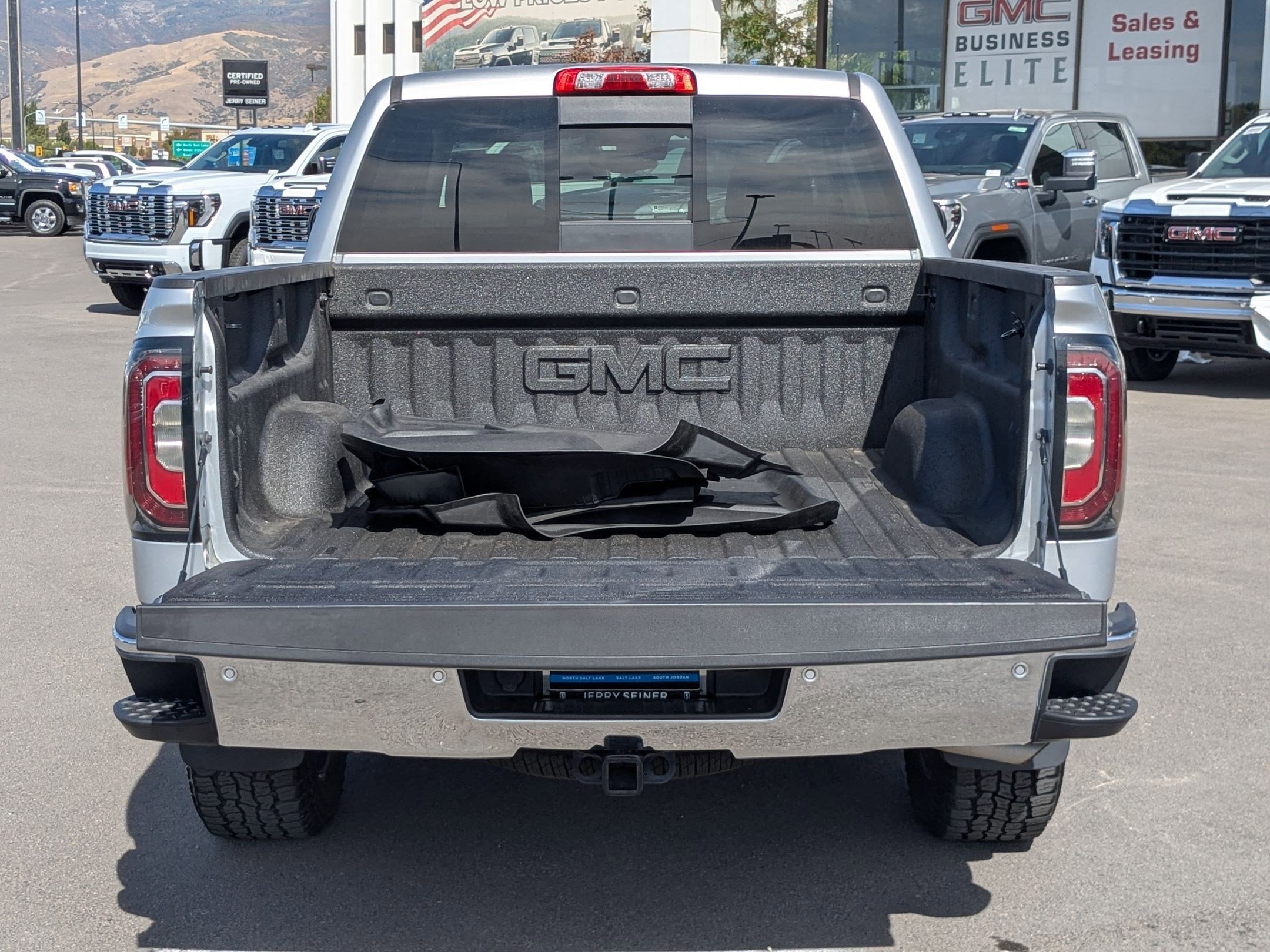 2017 Gmc Sierra 1500 SLT photo 24