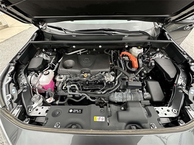 2022 Toyota RAV4 Hybrid LE photo 11