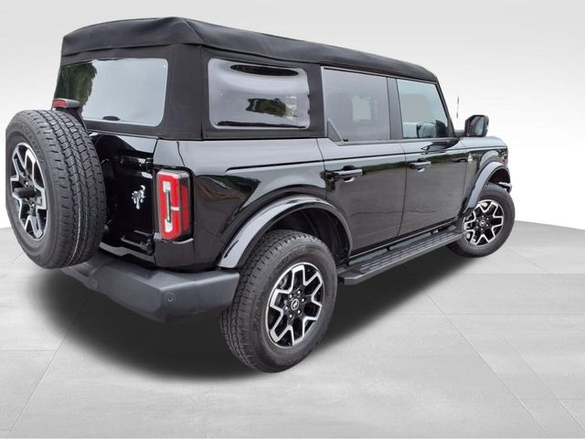 2024 Ford Bronco Outer Banks photo 6