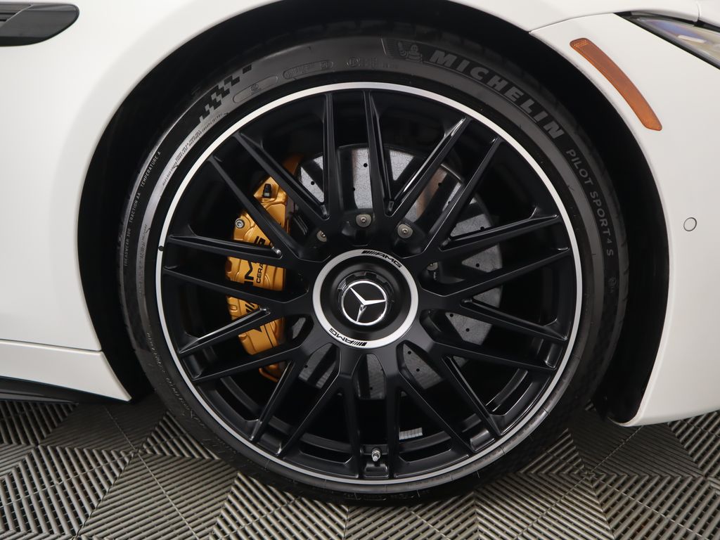 2022 Mercedes Benz SL AMG 63 photo 38