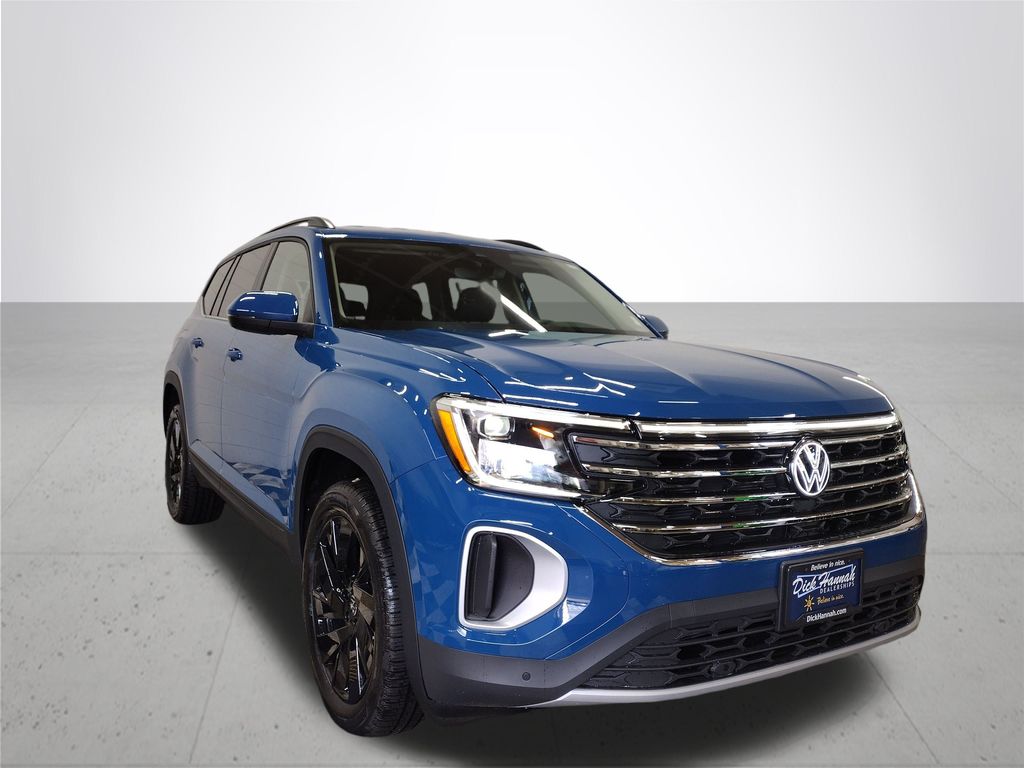 2025 Volkswagen Atlas SE Technology photo 4