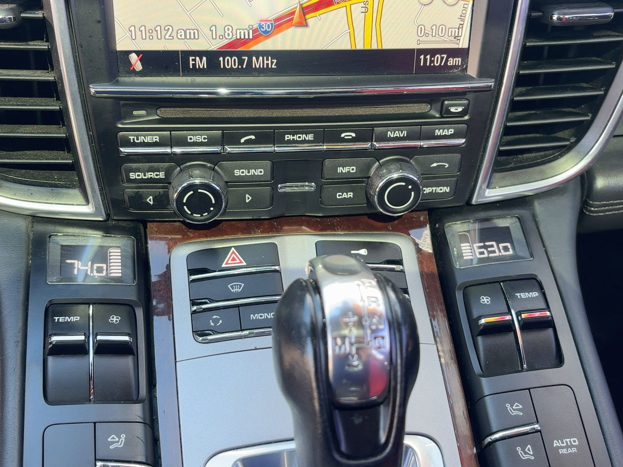 2010 Porsche Panamera Turbo photo 14