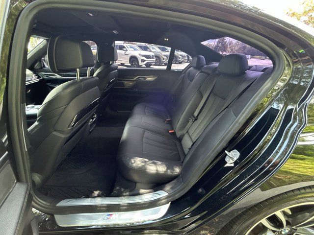 2020 Bmw 745e xDrive Sedan photo 19