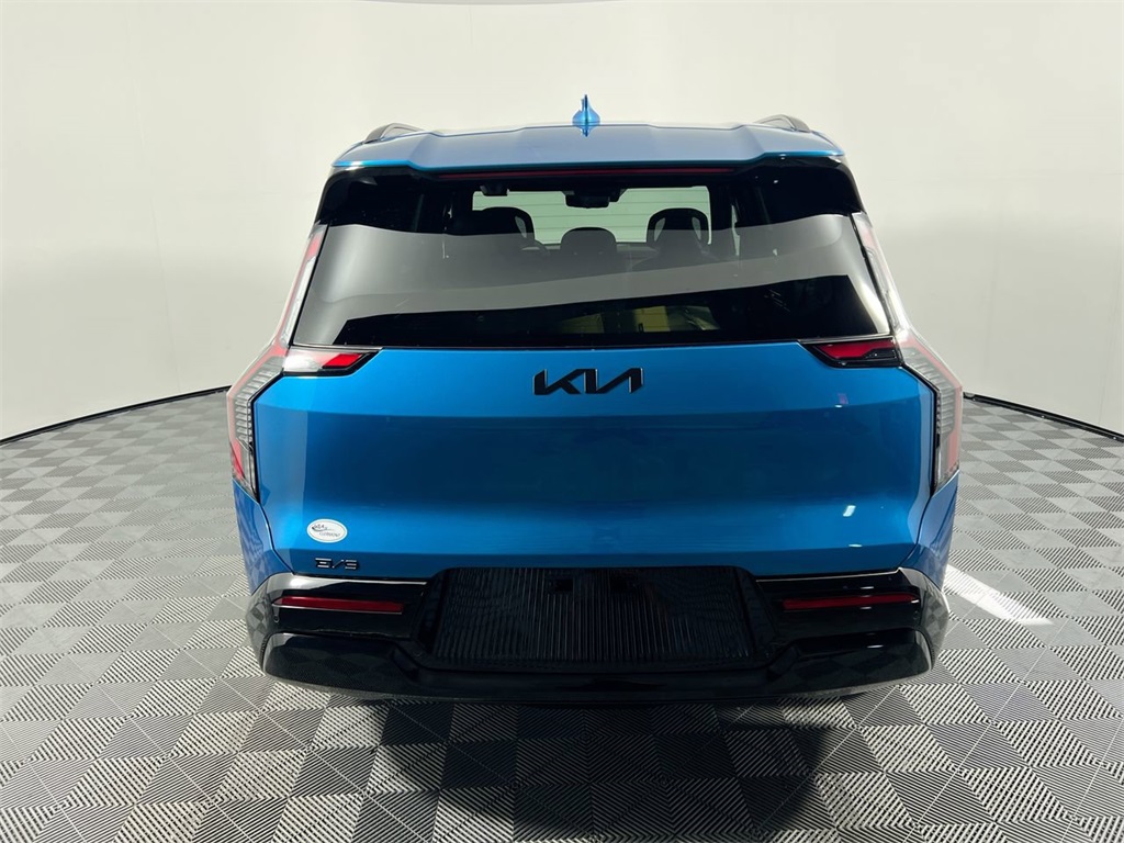 2026 Kia EV9 Land photo 4