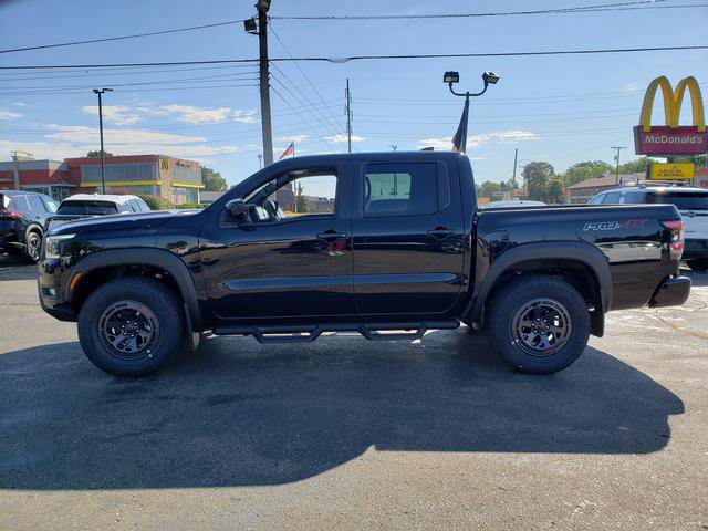 2025 Nissan Frontier Crew Cab PRO-4X photo 2