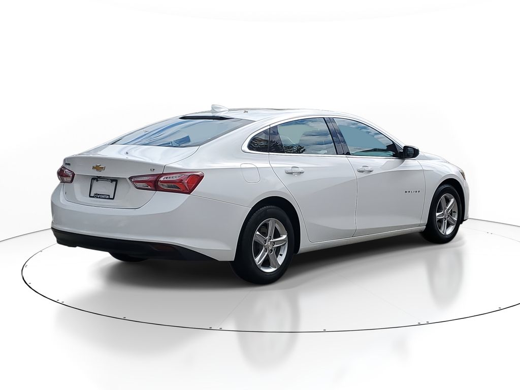 2022 Chevrolet Malibu 1LT photo 4