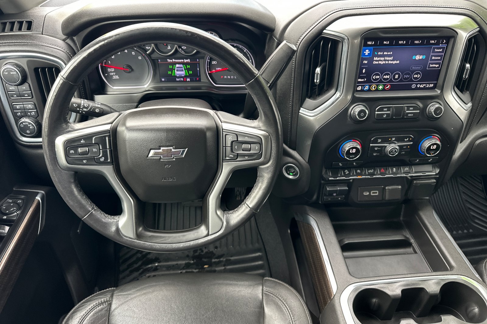 2020 Chevrolet Silverado 1500 RST photo 13