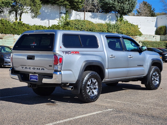 2023 Toyota Tacoma TRD Off-Road photo 3