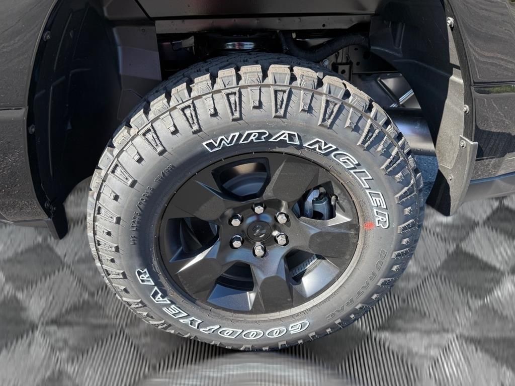 2025 Ram 1500 Warlock photo 17
