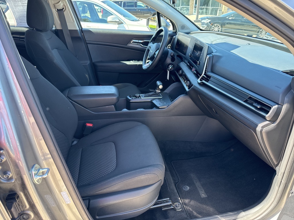 2024 Kia Sportage LX photo 20