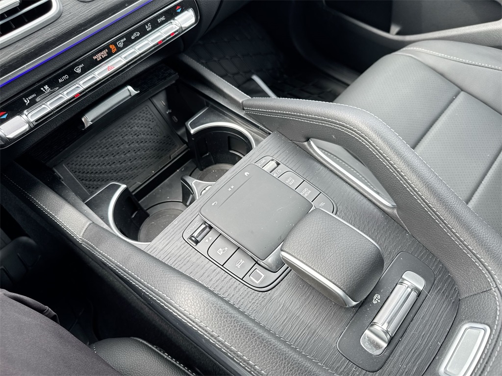 2025 Mercedes Benz GLS 450 4MATIC photo 17