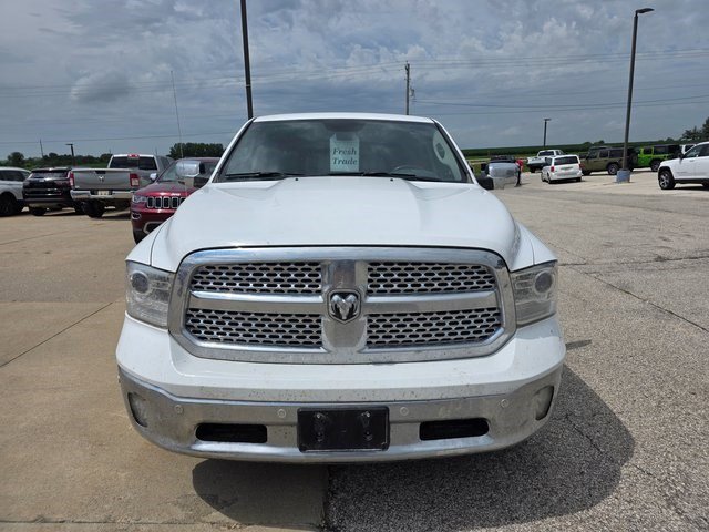 2017 Ram 1500 Laramie photo 2